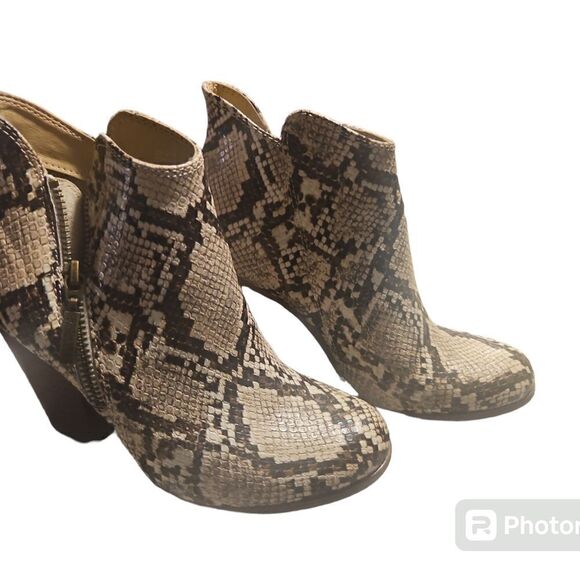 Michael Shannon Boots Size 5.5 Ankle Side Zip Leather Snake - Picture 2 of 4